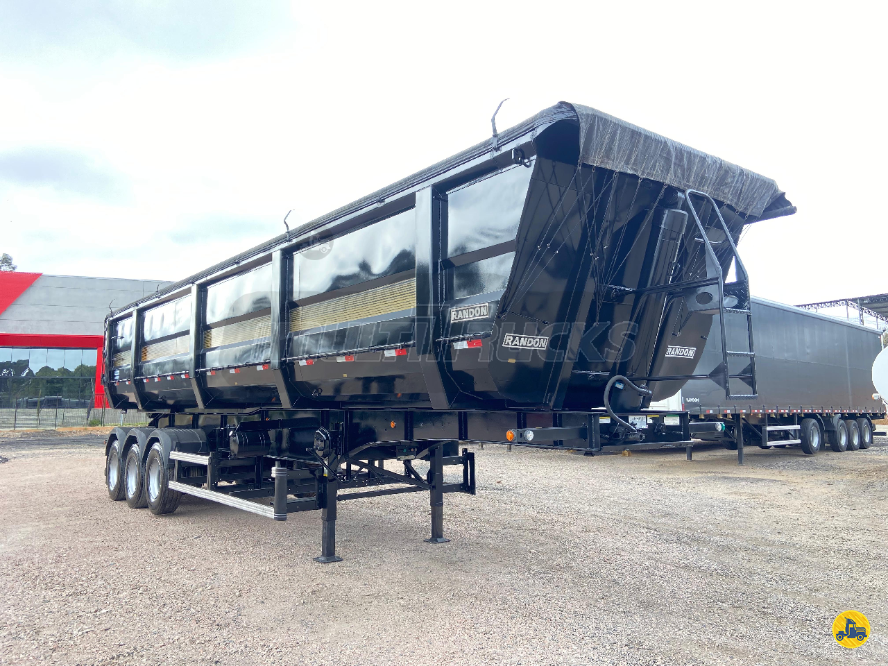 CARRETA SEMI-REBOQUE BASCULANTE Multitrucks Seminovos SAO JOSE DOS PINHAIS PARANÁ PR